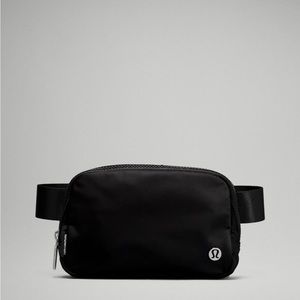 COPY - Everywhere Belt Bag Lululemon- Black